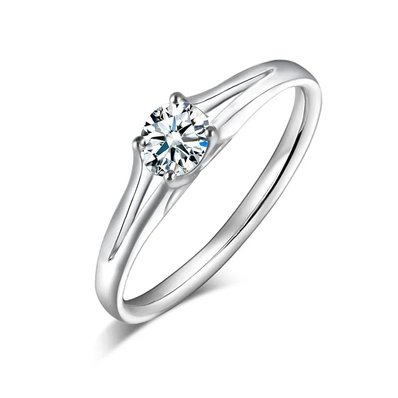 18k White Gold 5mm Round Shape Moissanite Stone Ring for Women