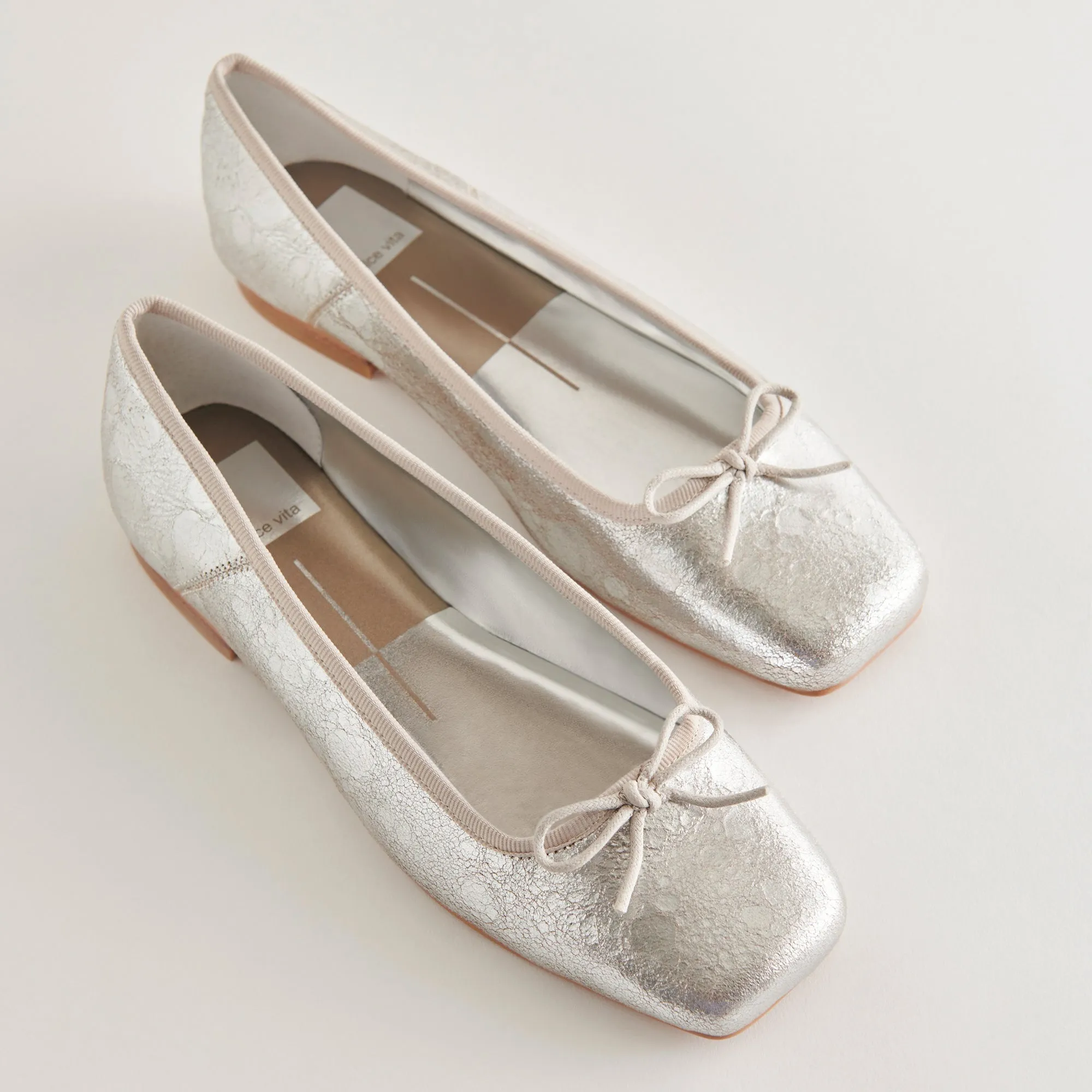 ANISA BALLET FLATS SILVER DISTRESSED LEATHER