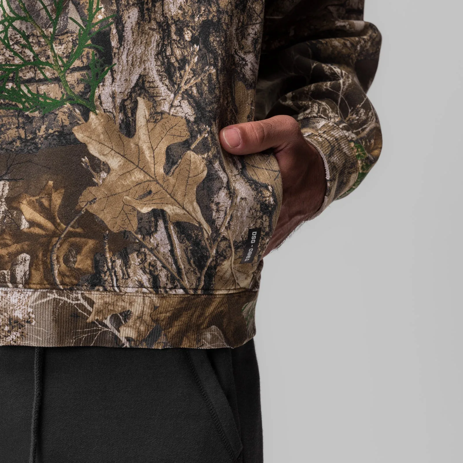 ASRV Tech Essential Distressed Crewneck - Realtree Camo