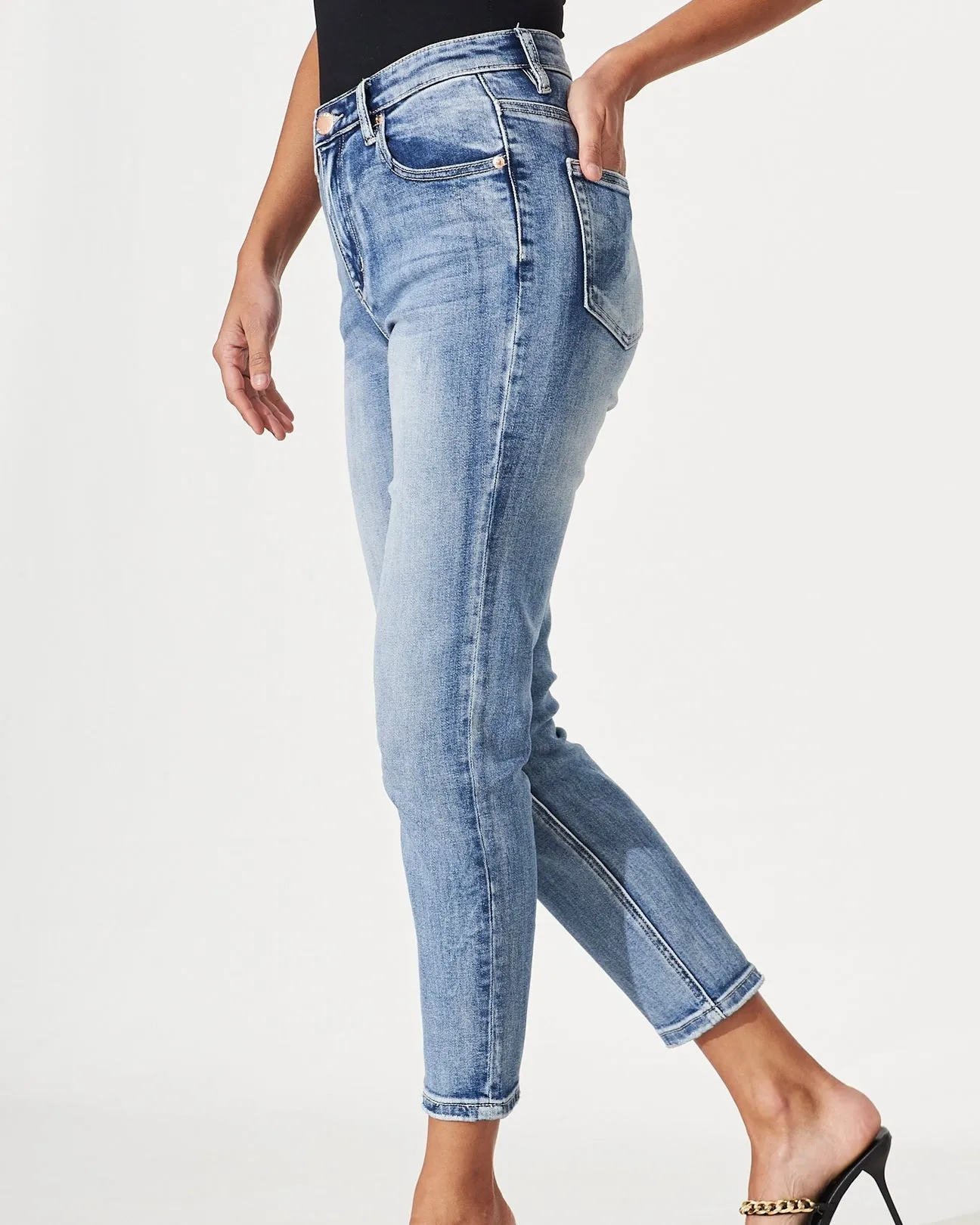 Everlane Slim Leg Jeans