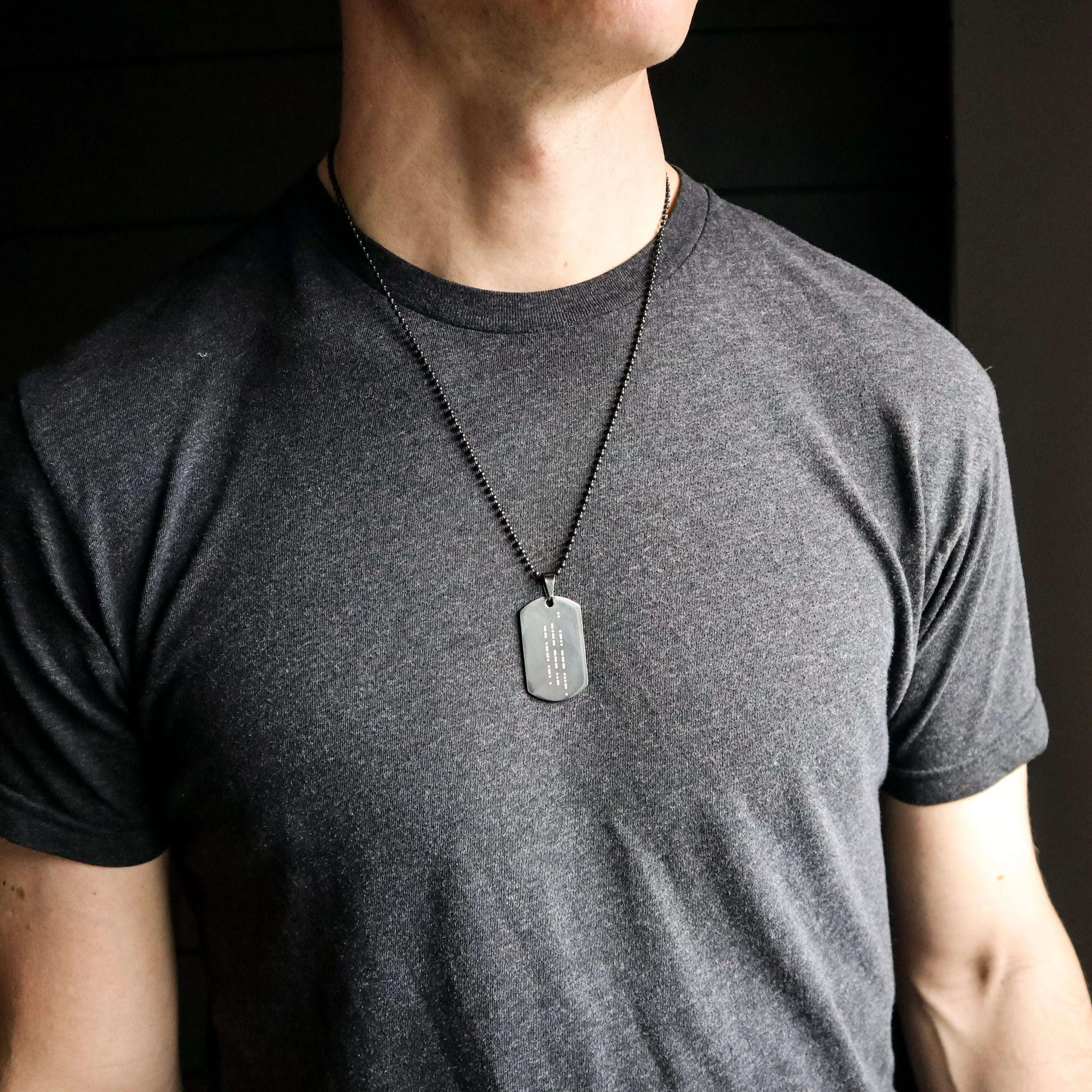 GUNNER - ENGRAVED MEN NECKLACE