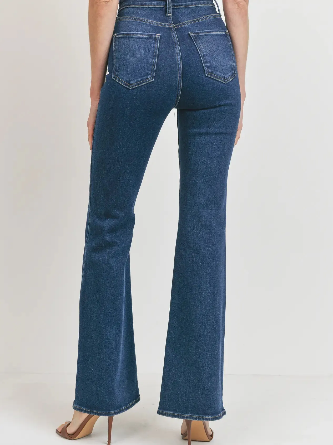 High Rise - Clean Bell Bottom Jeans