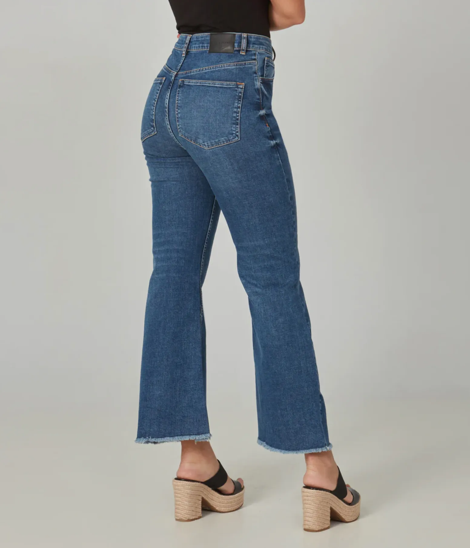 Lola Stevie jeans, high-rise flare