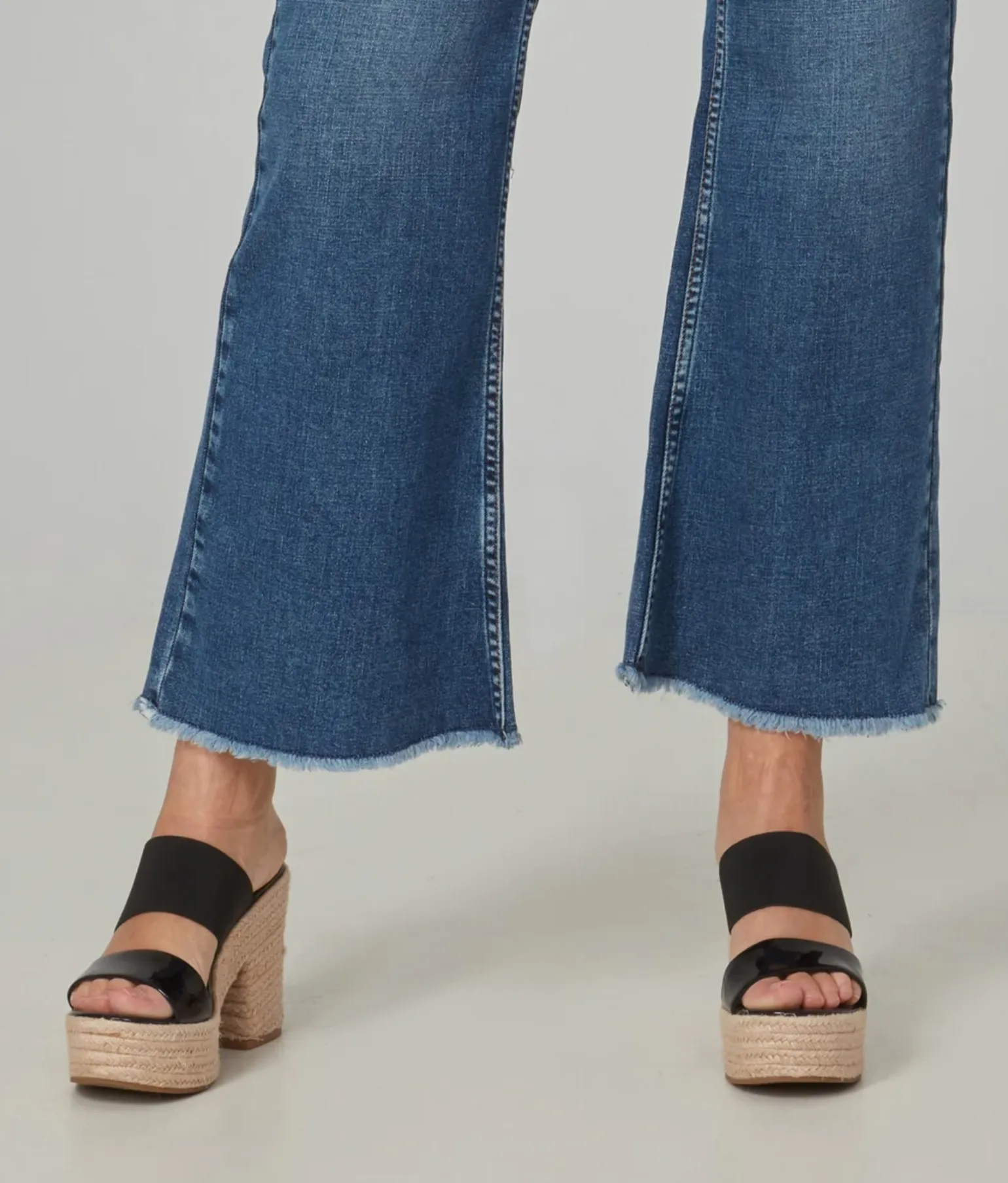 Lola Stevie jeans, high-rise flare