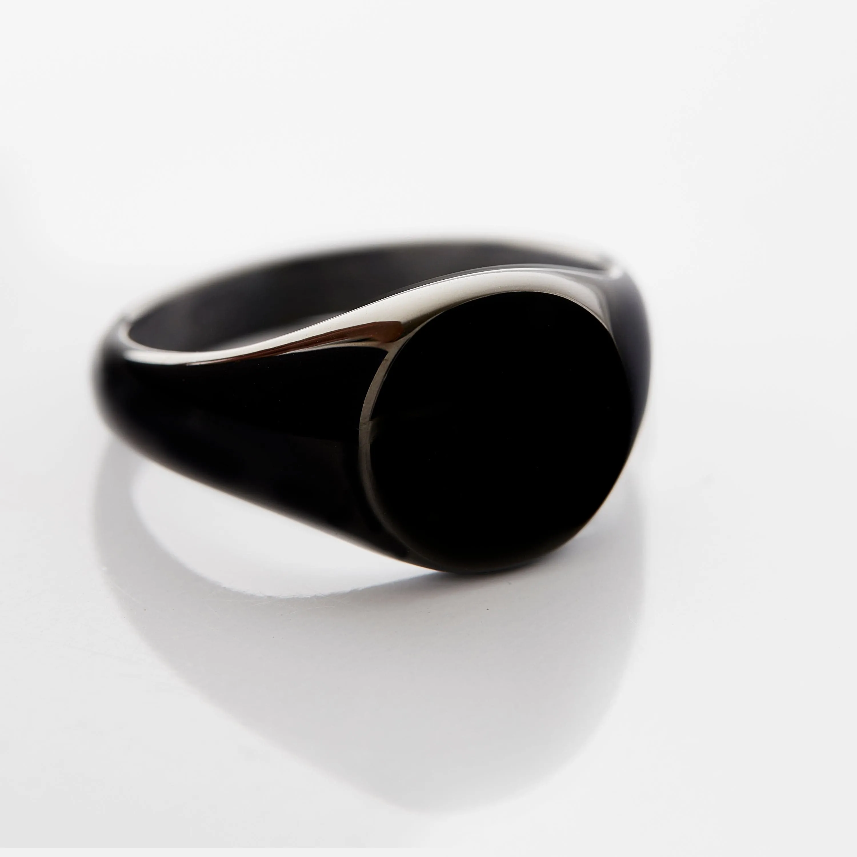 Round Signet Ring | Men