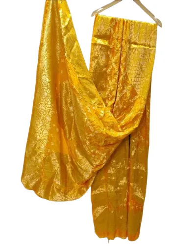 Women Bandhej Jacquard Silk Dupattas