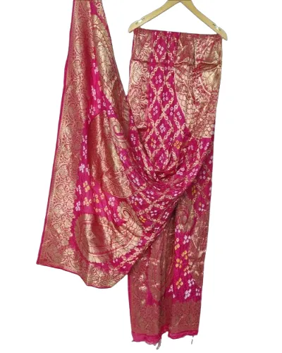 Women Bandhej Jacquard Silk Dupattas